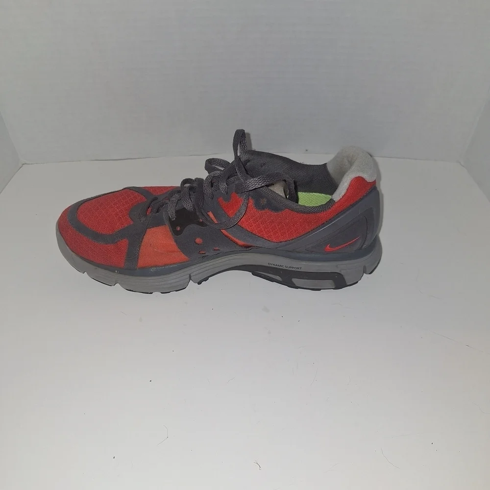 Nike stylish athletic